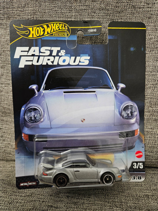 Hot Wheels Premium The Fast & Furious Porsche 911 Carrera RS 3.8