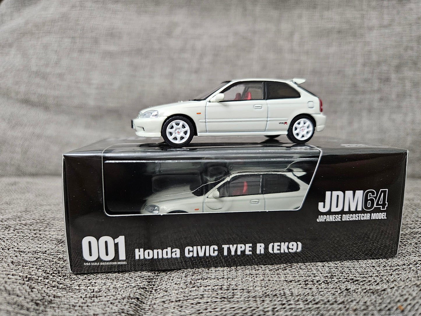 Hobby Japan - JDM64 - Honda Civic Type R EK9 White - HJDM001-1